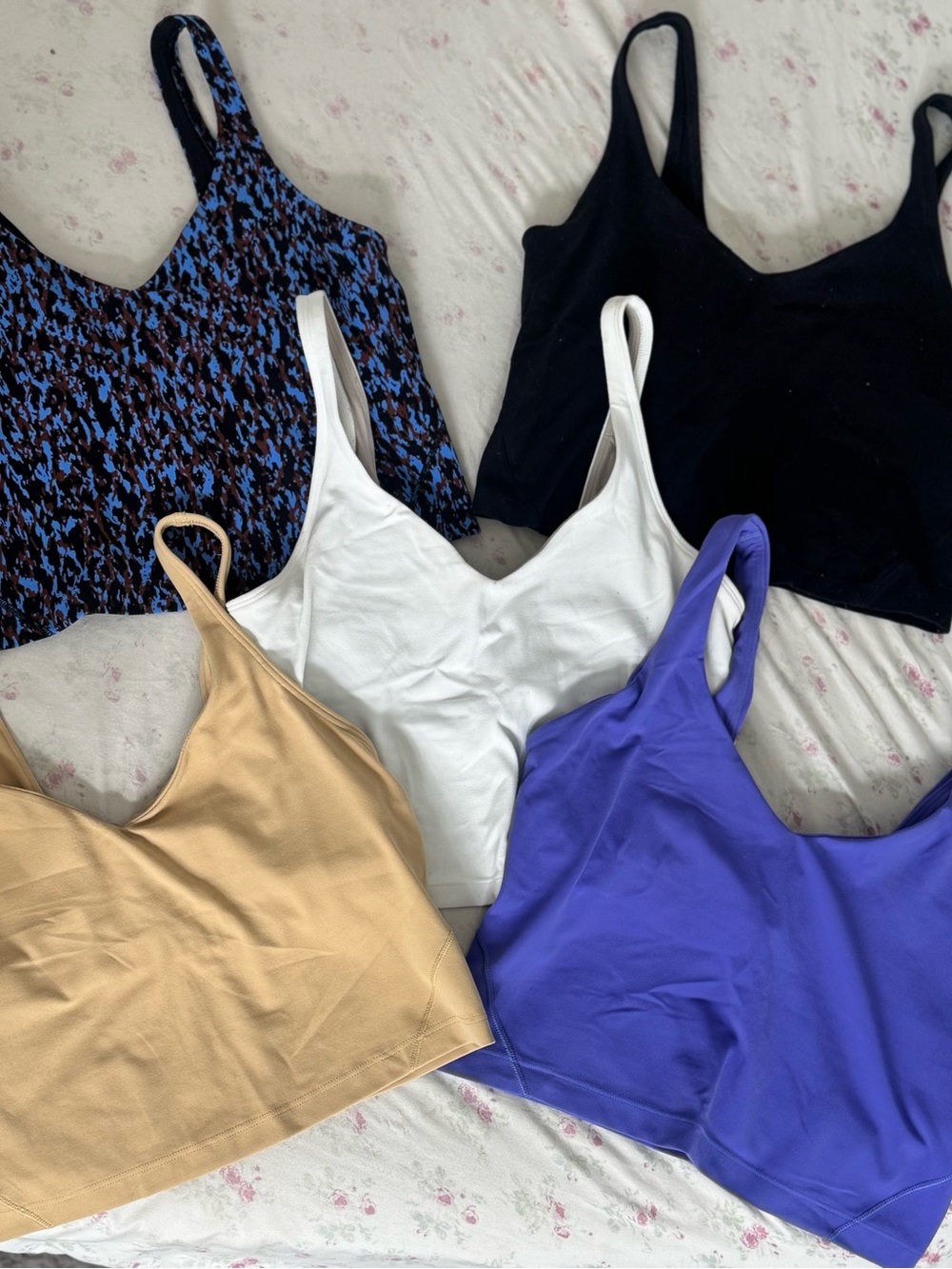 Lot of 5 Lululemon ALIGN tanks